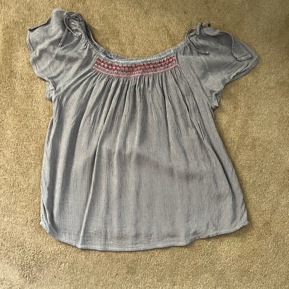 Maurices top